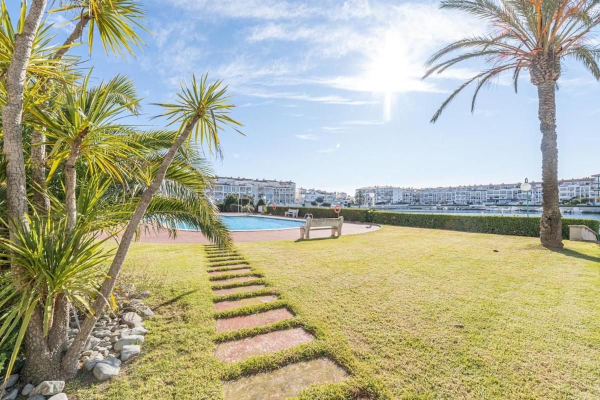 1005 Apartamento Con Vistas Al Lago San Maurici By Homeselectspain Empuriabrava Exterior photo