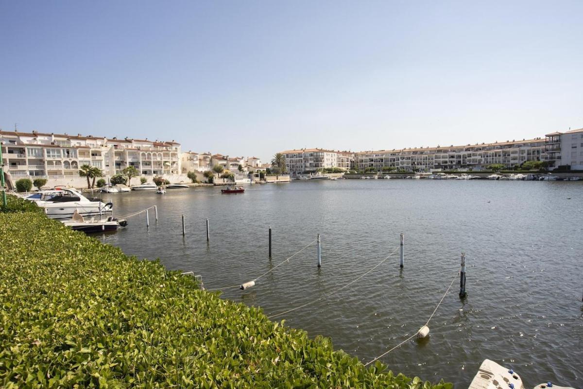 1005 Apartamento Con Vistas Al Lago San Maurici By Homeselectspain Empuriabrava Exterior photo